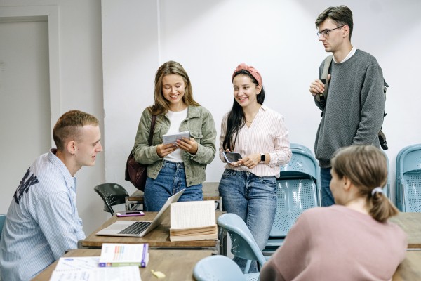 Appel à candidats : volontariat dans l'enseignement en Allemagne 2023/2024